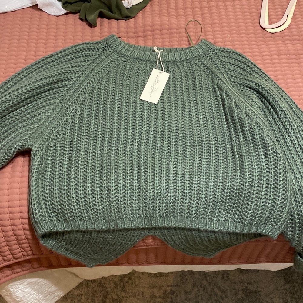NWTs green chunky knit boutique sweater